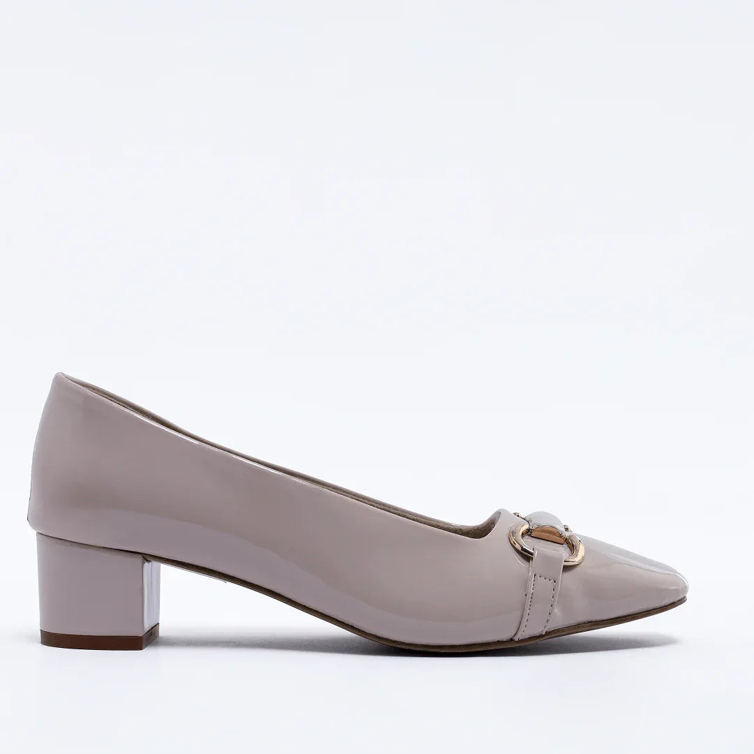 Classic Low Heel Pumps - Beige