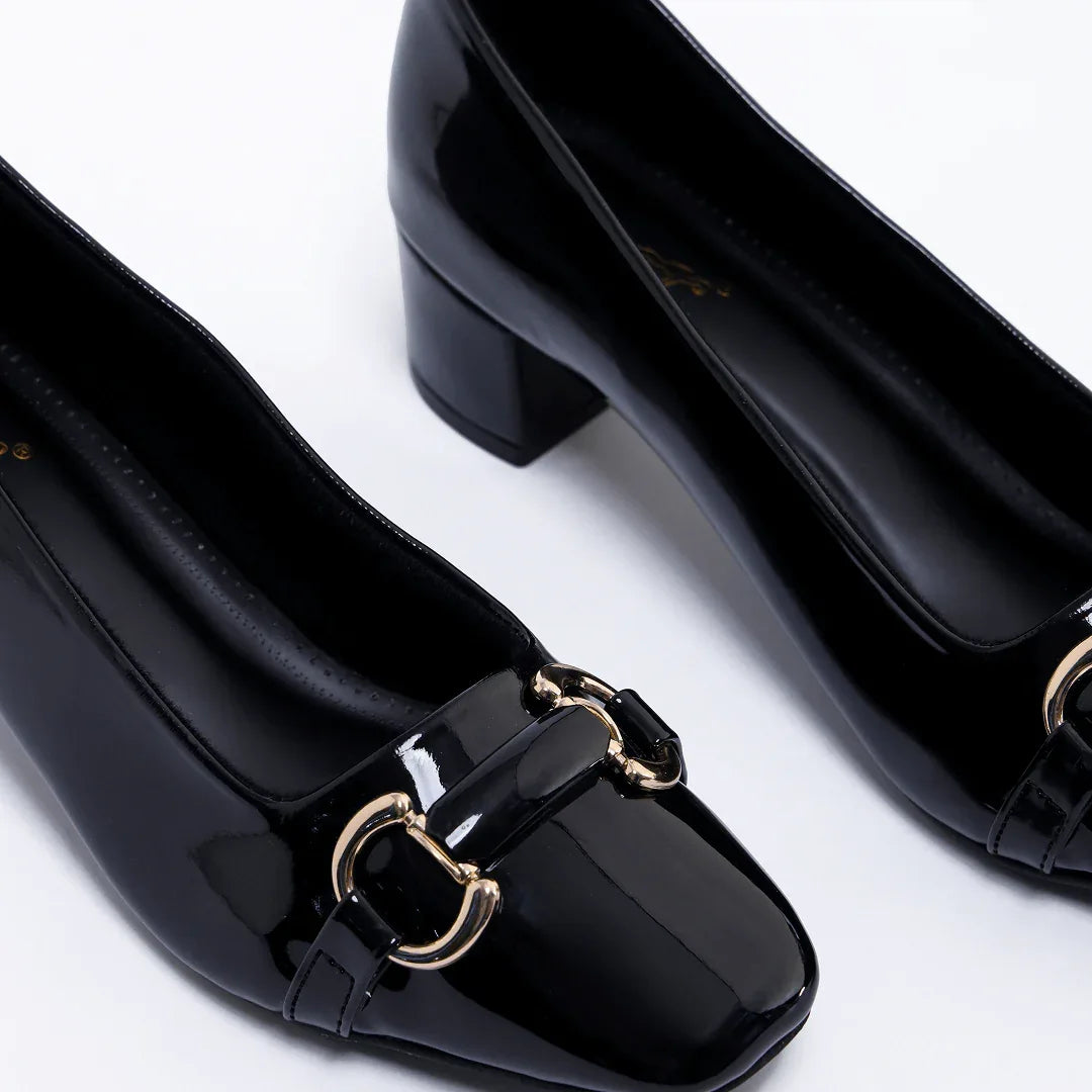 Classic Low Heel Pumps - Black