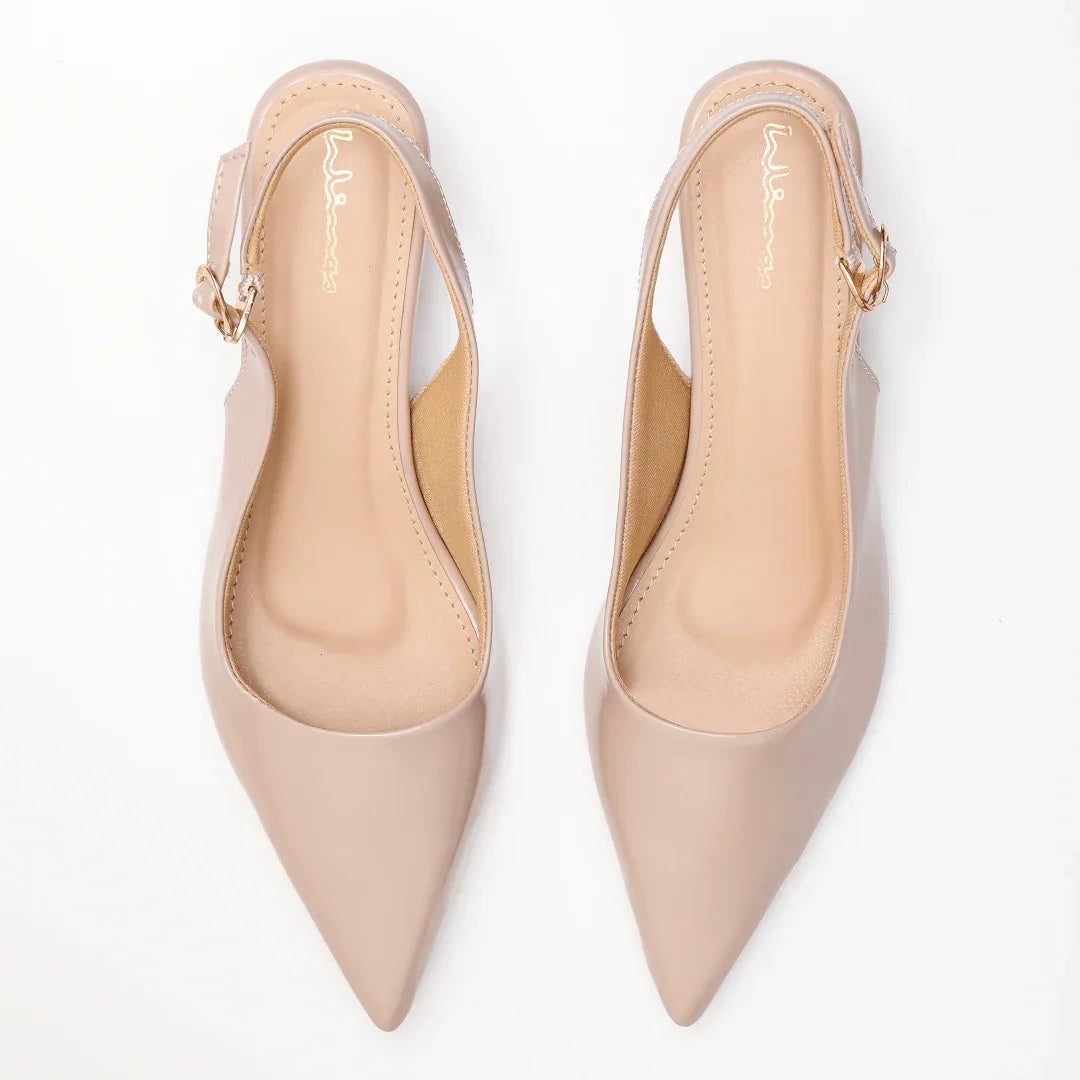 Pointed Classic Pumps - Beige