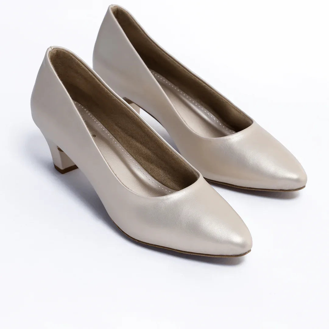Everyday Elegance Pumps - Beige